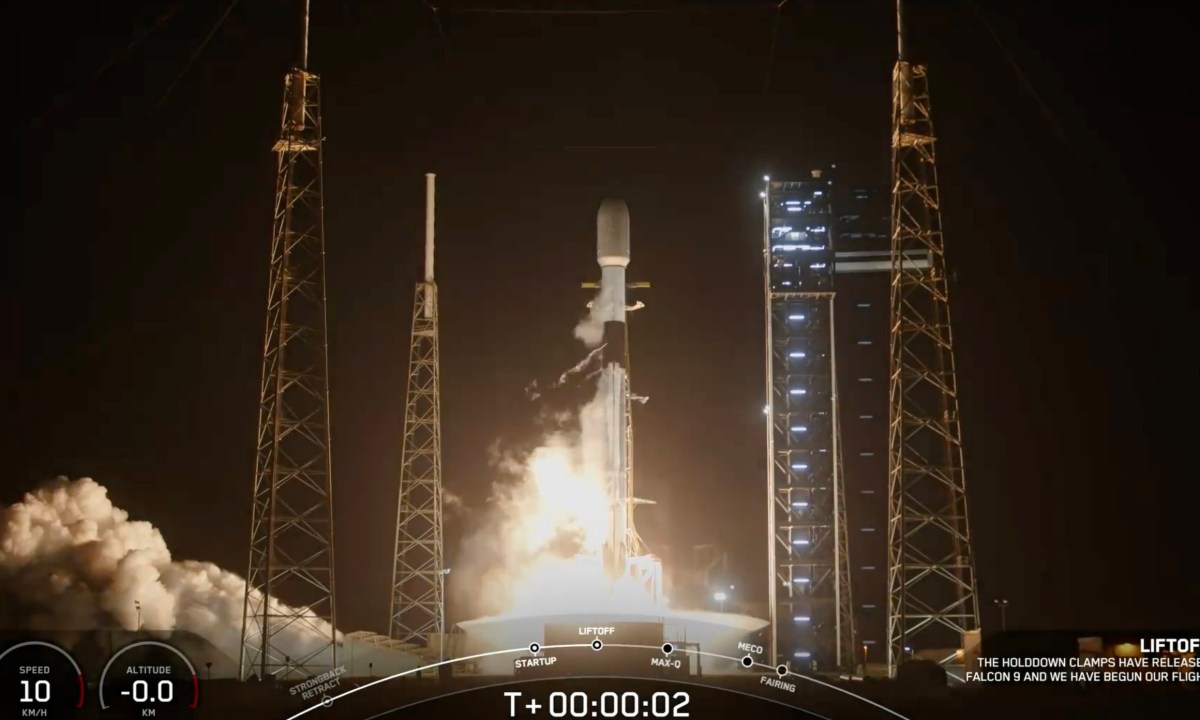 Falcon 9 booster B1067 at the start of its 24th flight on December 4, 2024.