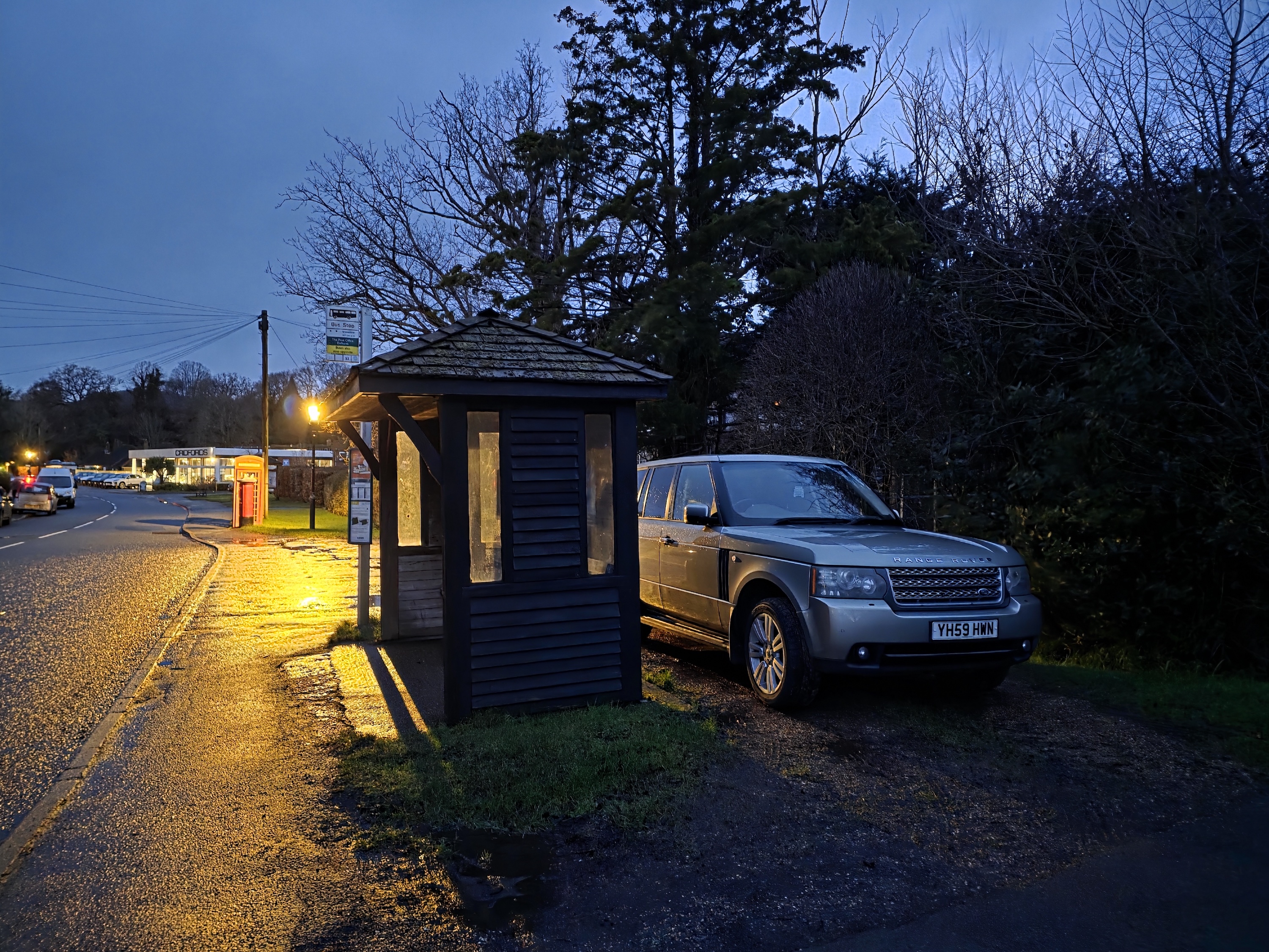A photo taken with the Samsung Galaxy S25 Ultra camera at night.
