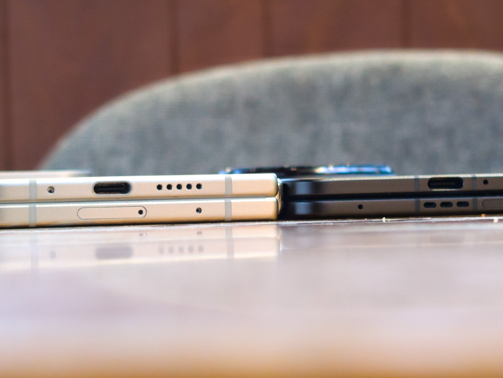 Thickness of the Oppo Find N5 vs the Google Pixel 9 Pro