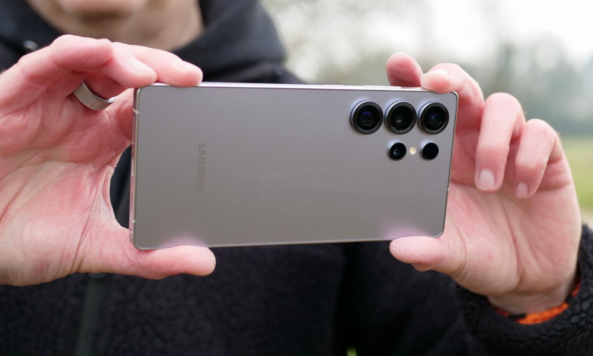 The Samsung Galaxy S25 Ultra.