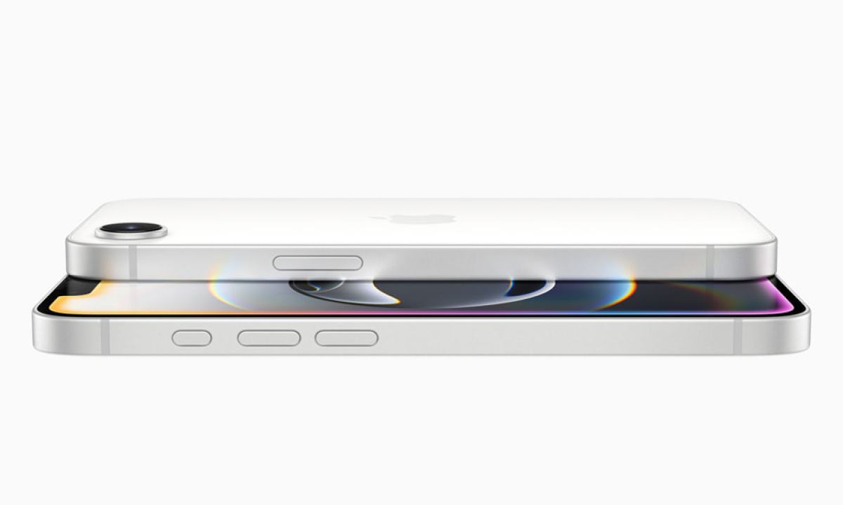 A view of both long edges of the iPhone 16e
